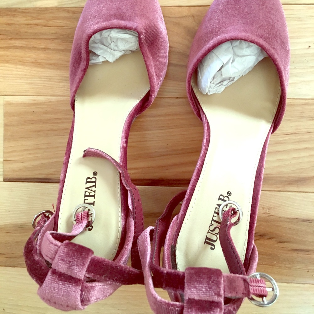 Chunky purple velvet heals with buckels